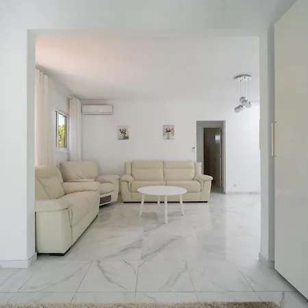 Faroquilla * Pasito Blanco